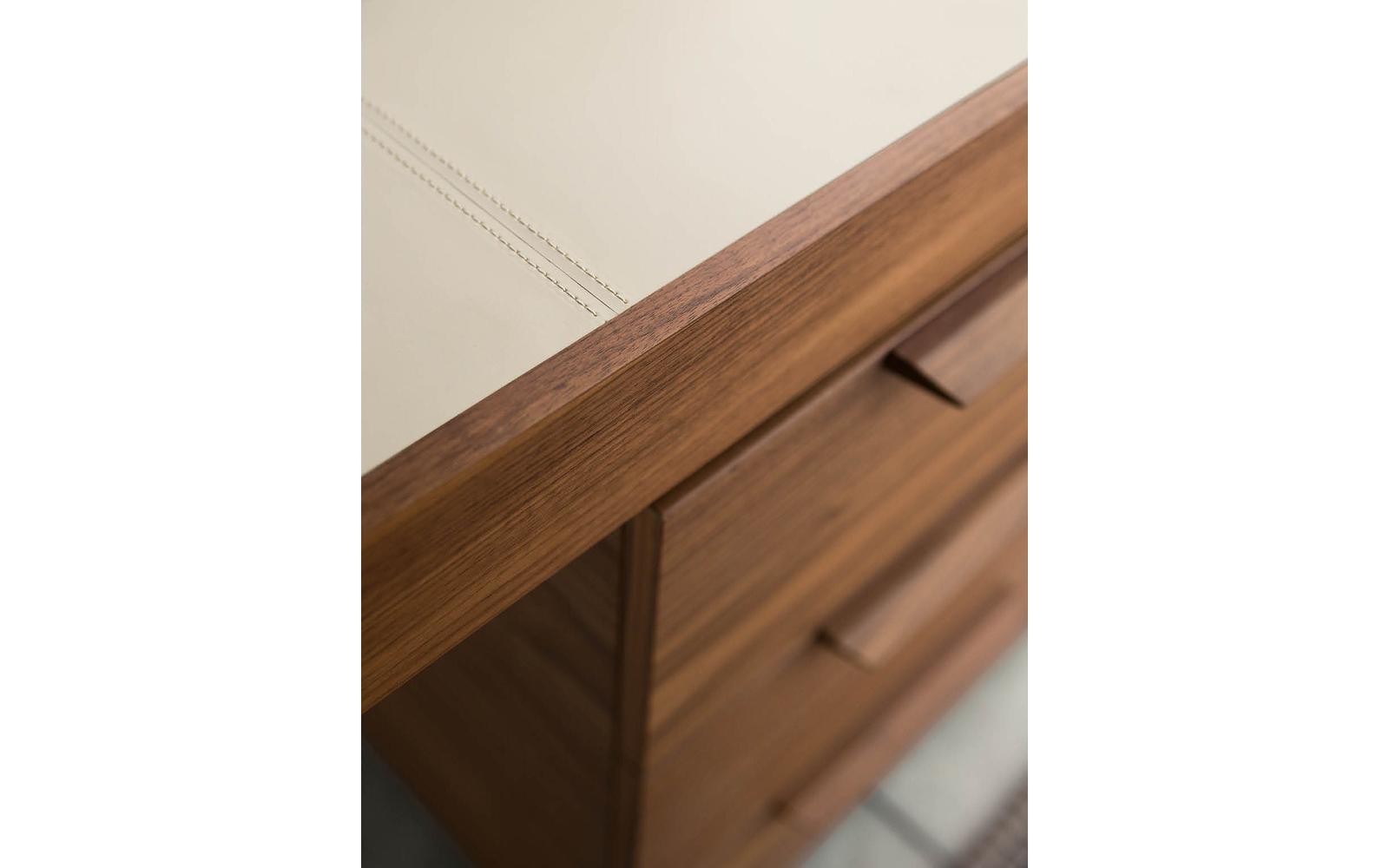 Afrodite Desk