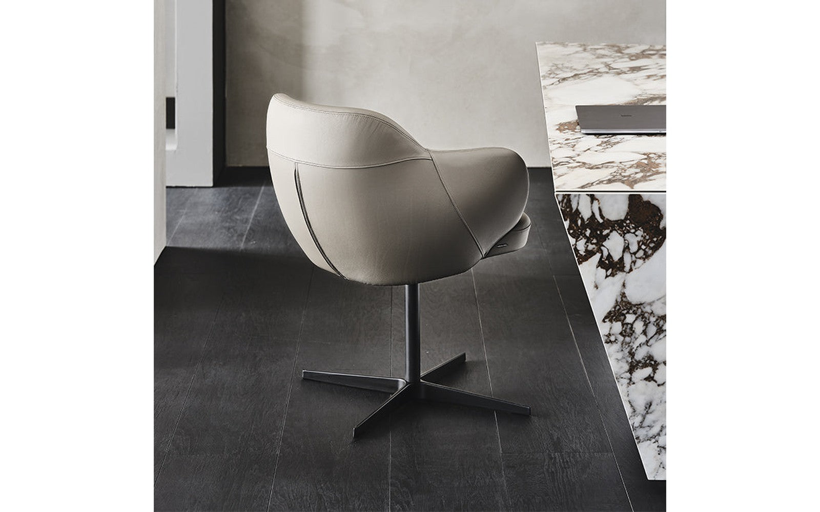 Bombe X Chair