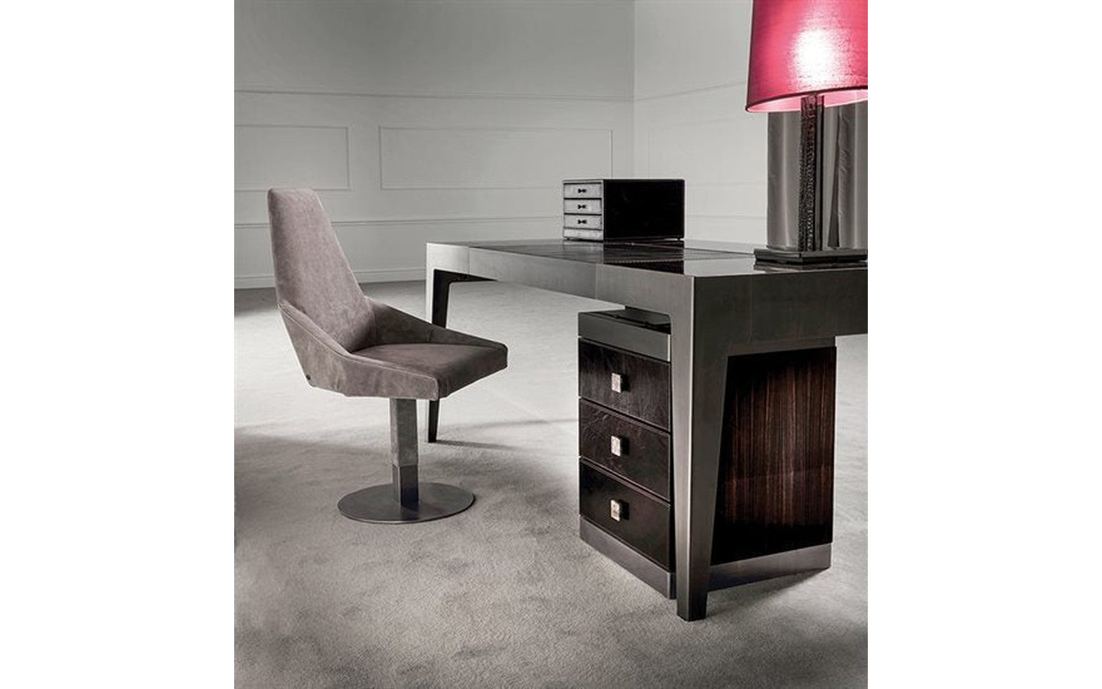 Gorky Desk-Longhi-Furnivita