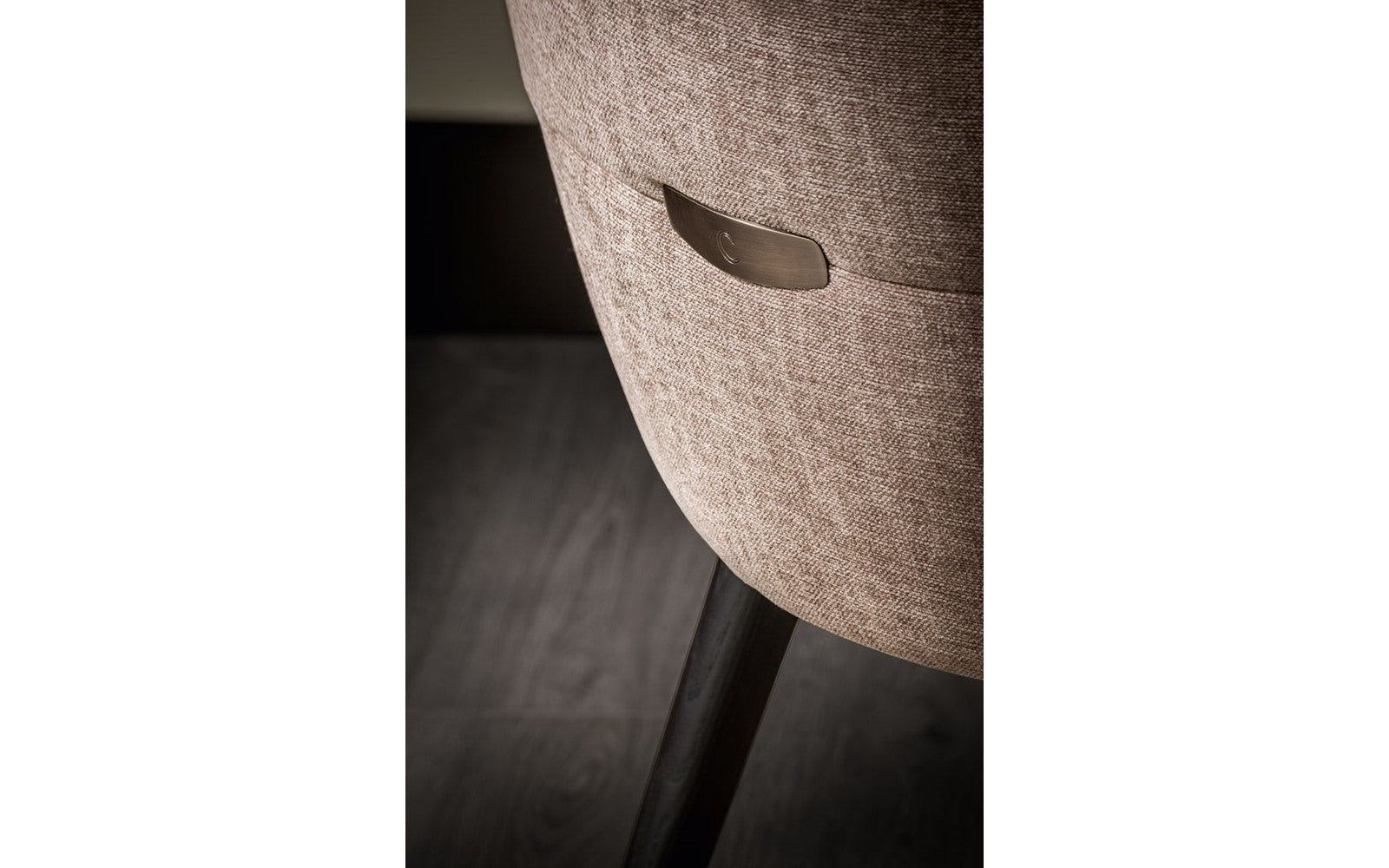 Shiba Chair