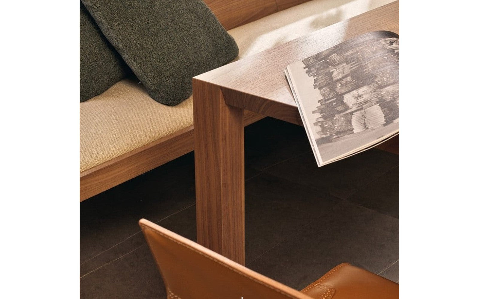 Blade Table