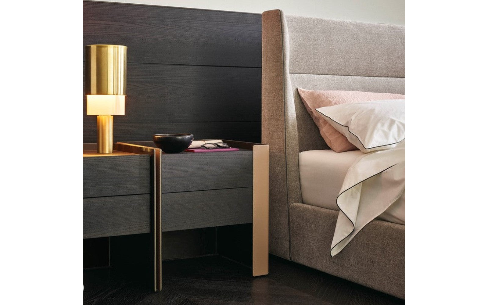 Chloe Bed