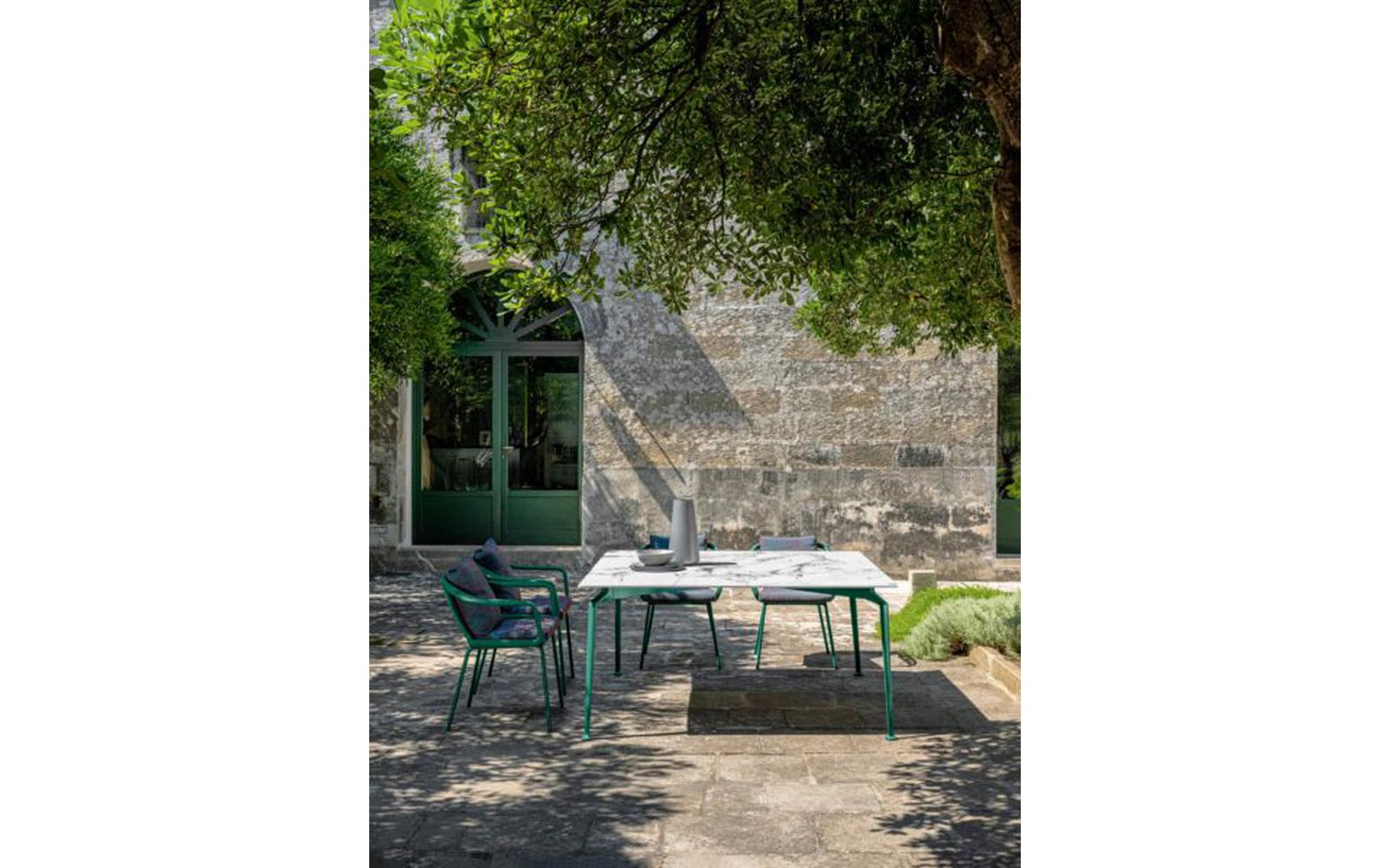Cyrano Outdoor Chair