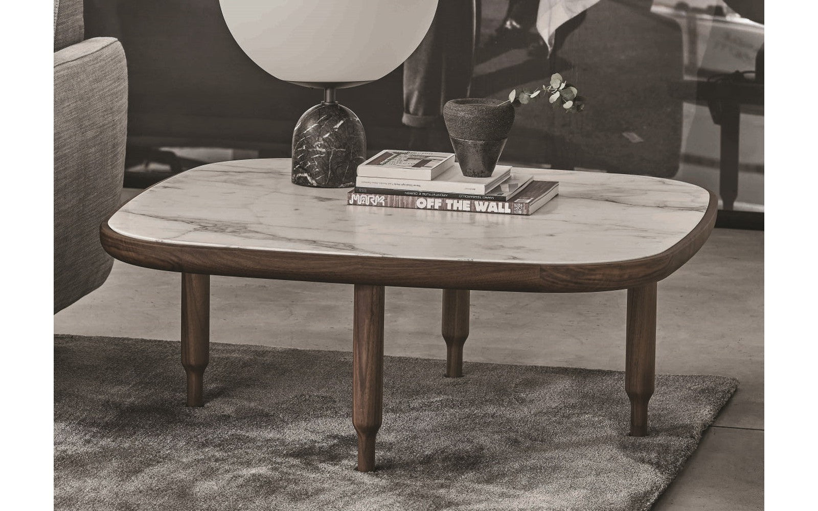 Eckig Coffee Table