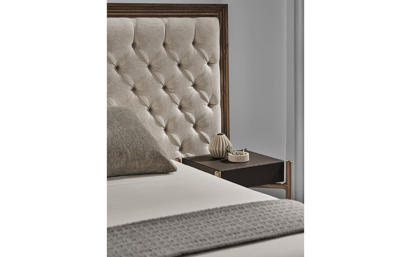 Enya Bed
