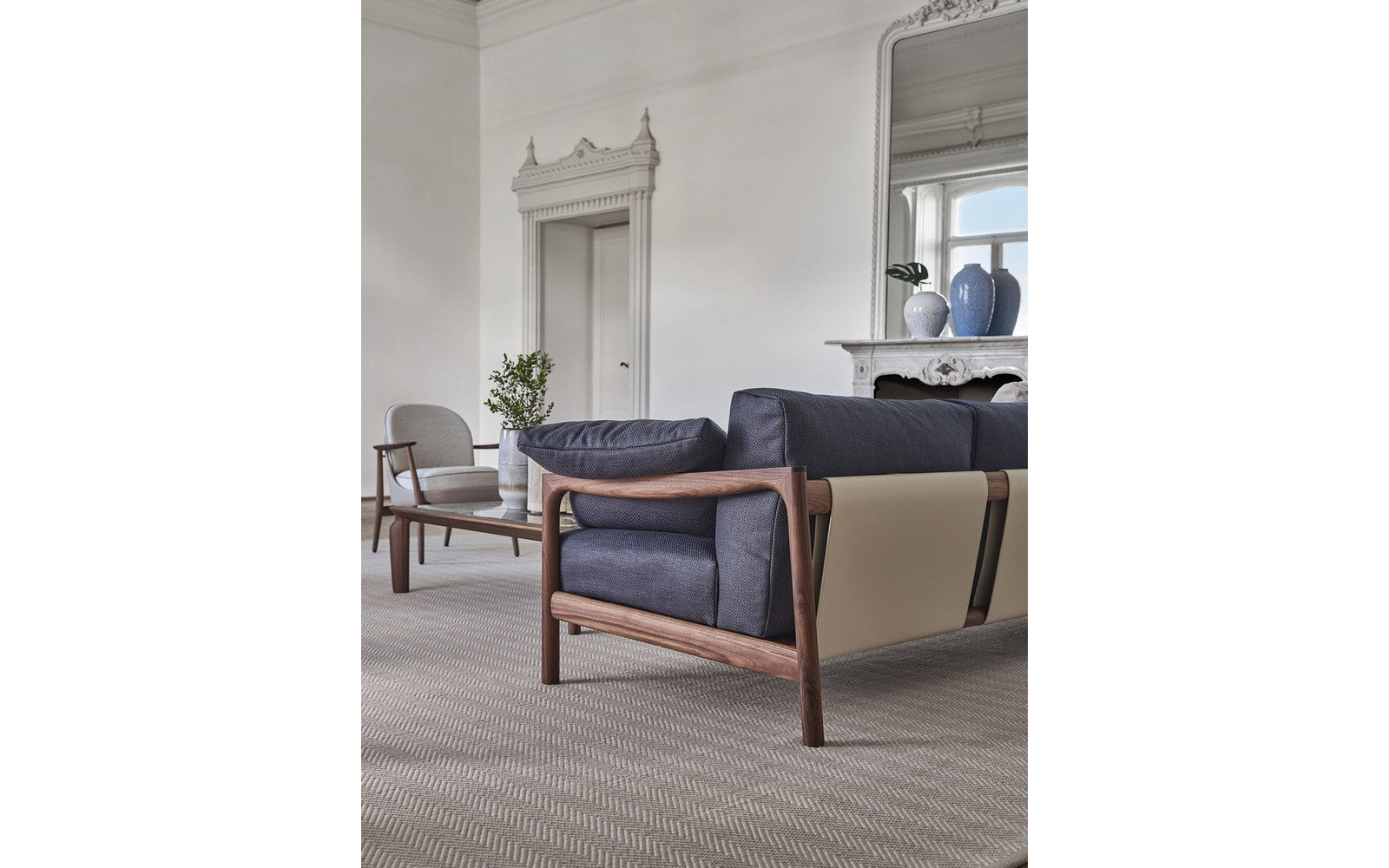 Vera Sofa