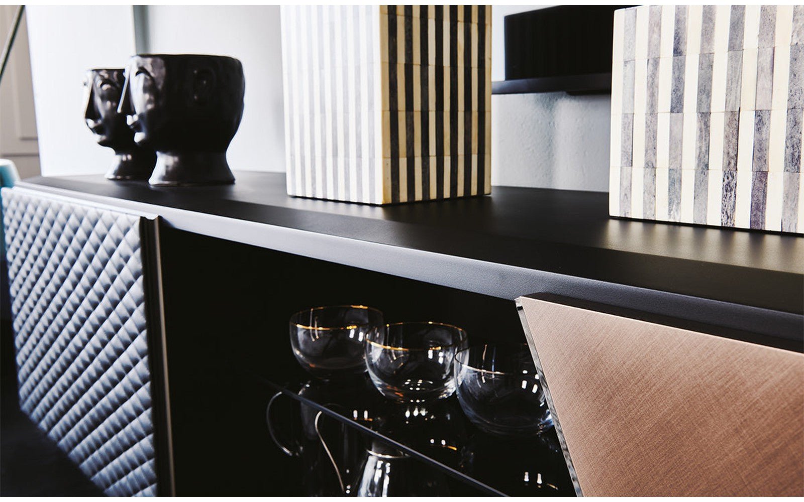 Aston Tv Unit