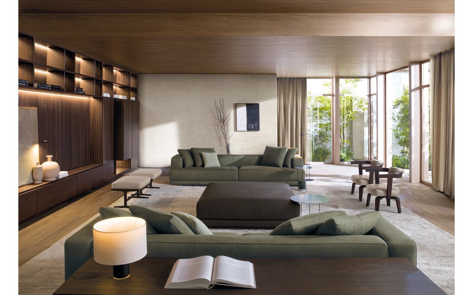 Augusto Loveseat