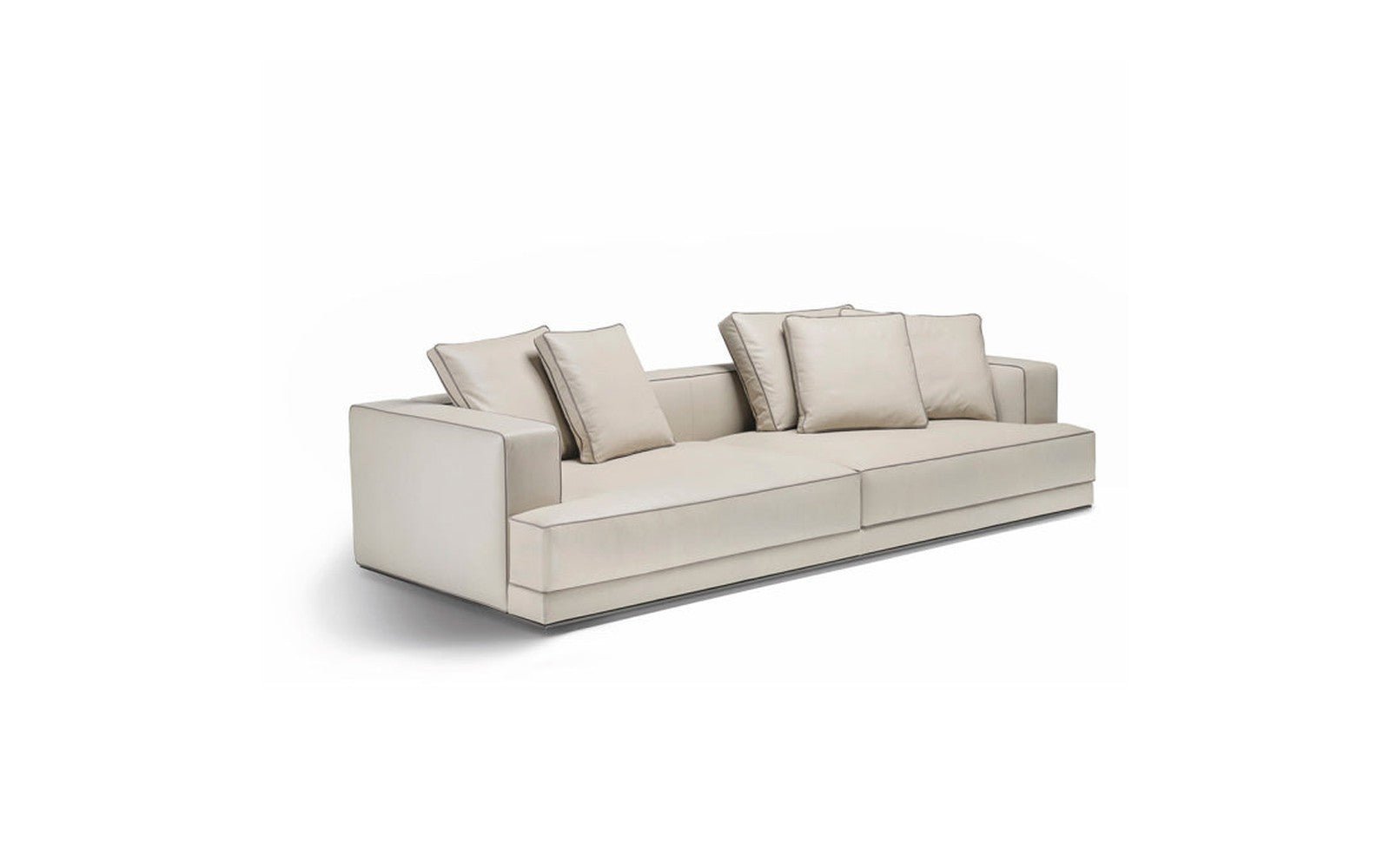 Augusto Loveseat