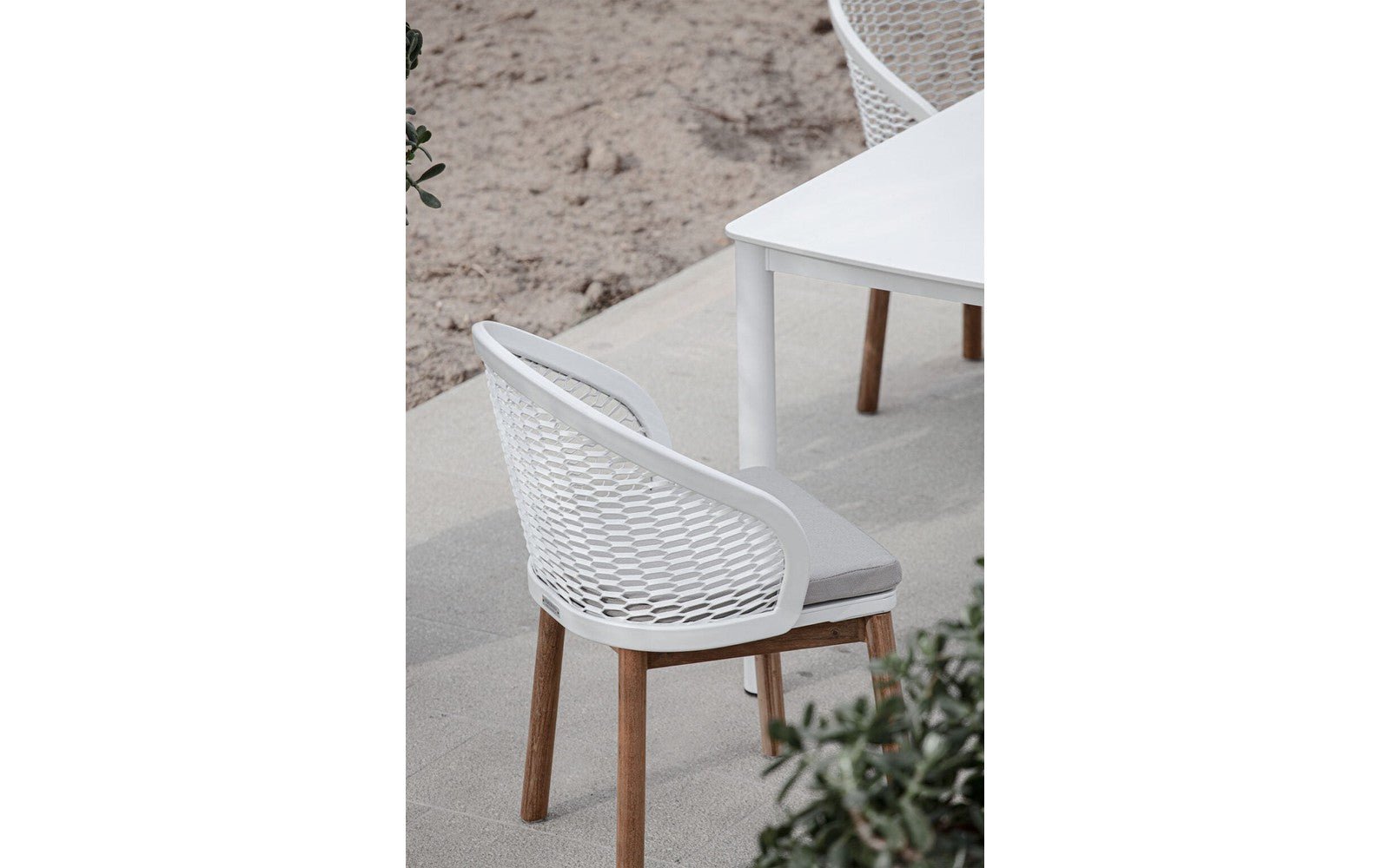 Cyrano Outdoor Chair