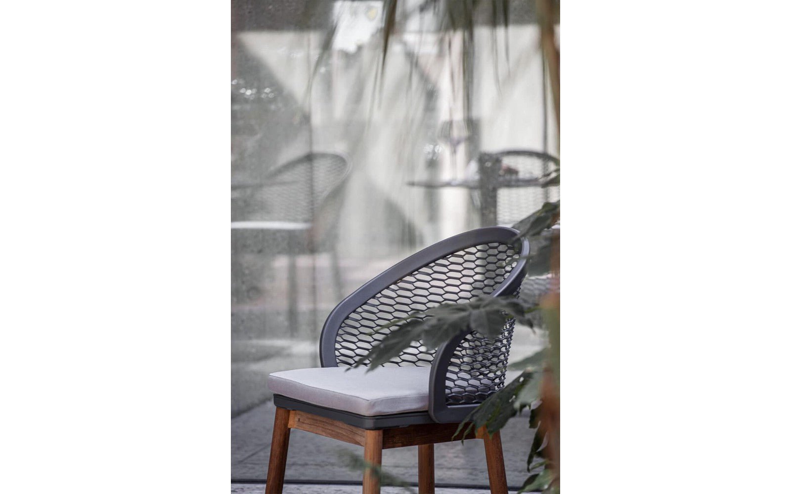 Cyrano Outdoor Chair
