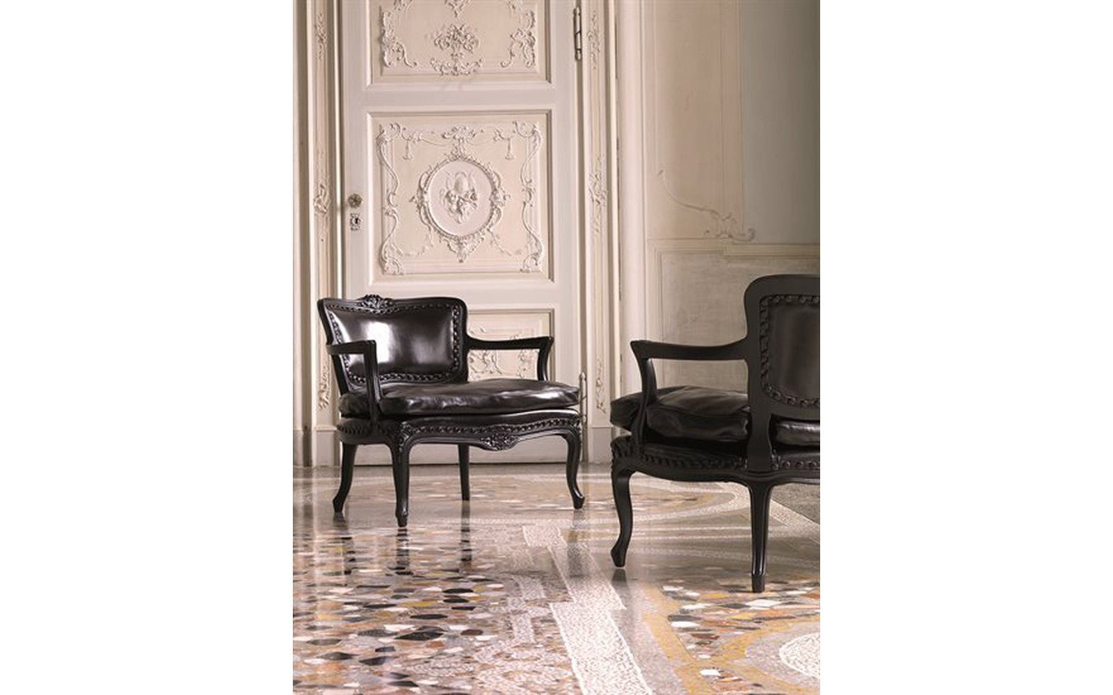 Dalia Armchair