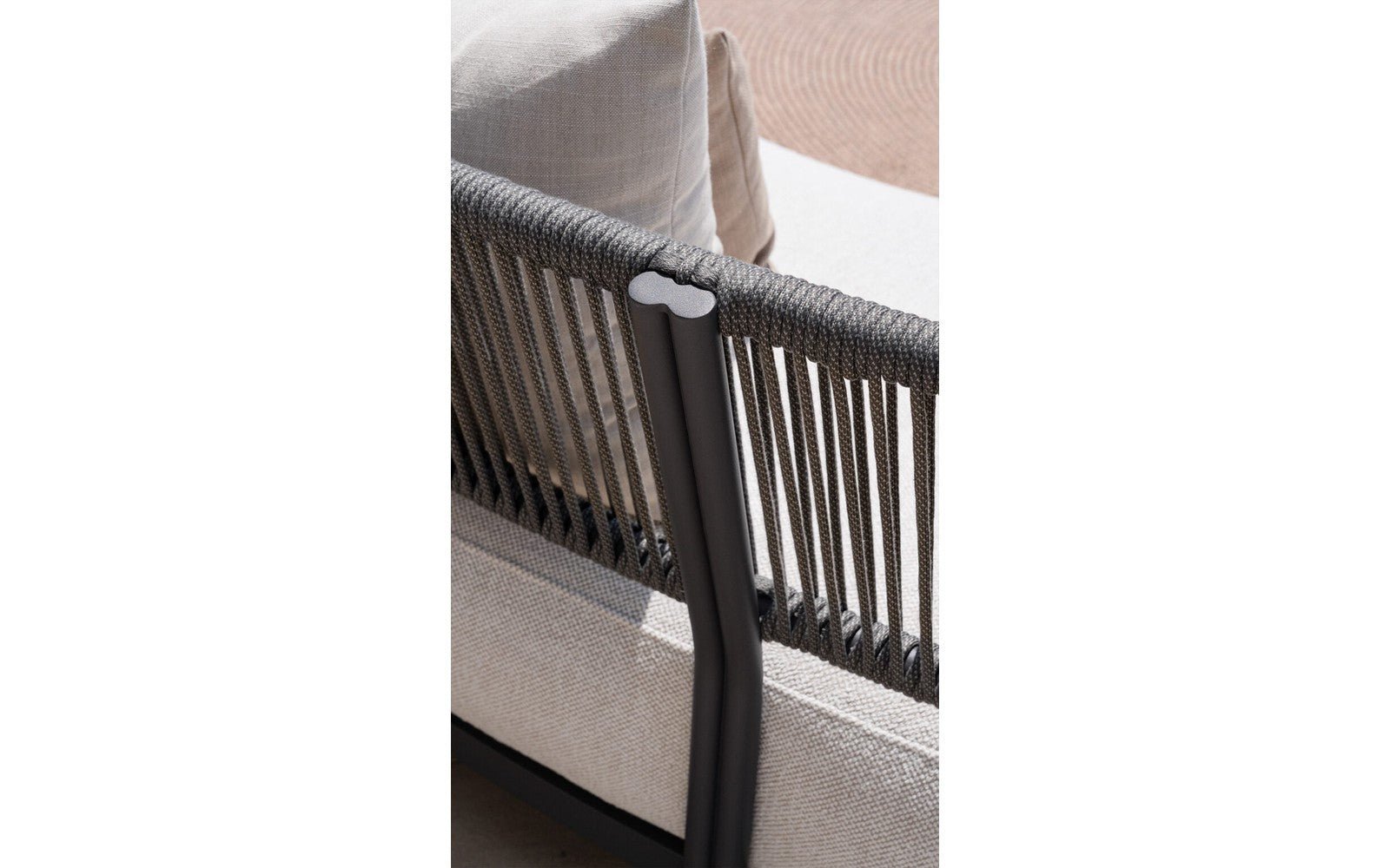 Loto Outdoor Sofa