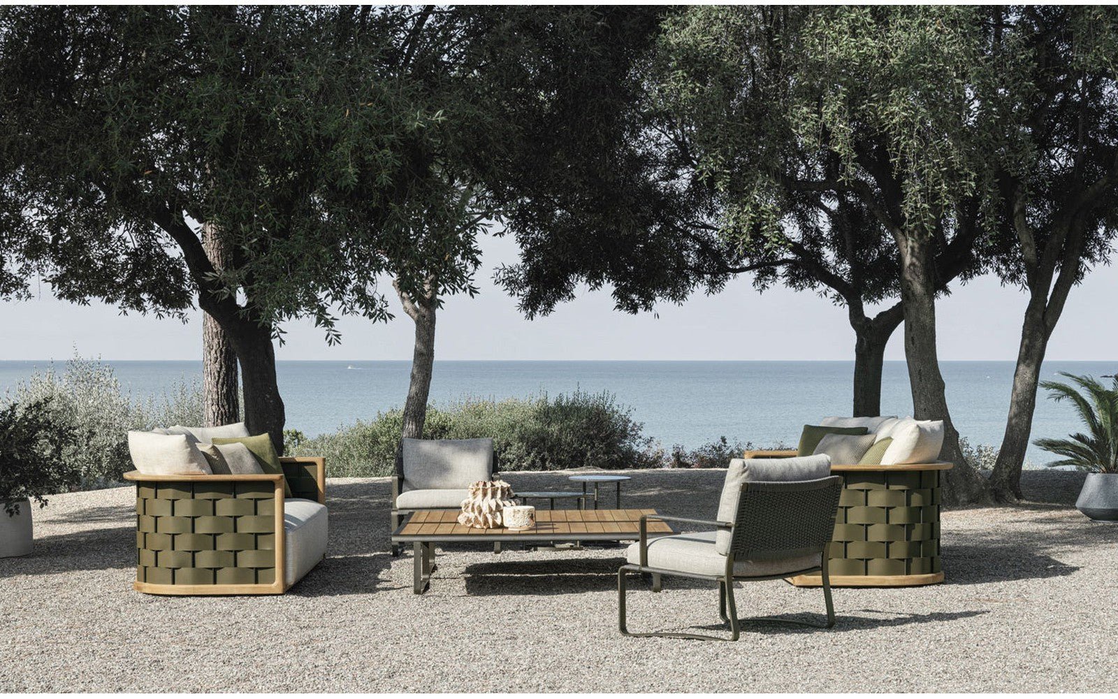 Molteni-Phoenix Outdoor Coffee Table