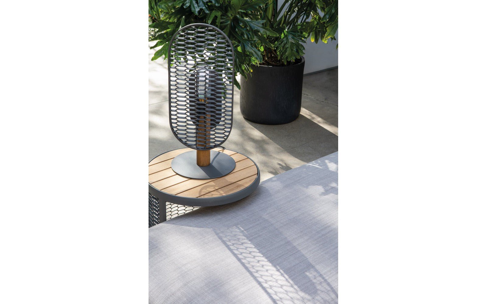Switch Outdoor Coffee Table